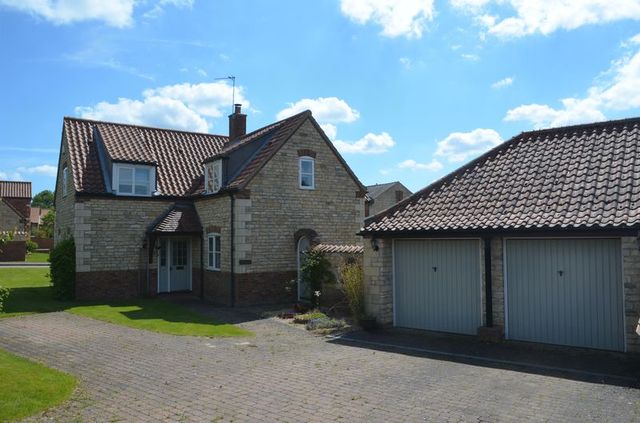  Image of 4 Bedroom Detached to rent at Heath Road Scopwick Lincoln, LN4 3NU