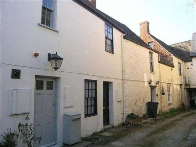  Image of 1 Bedroom Terraced to rent at High Street  Calne, SN11 0BS