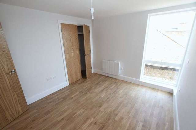  Image of 1 Bedroom Flat to rent at Hill Road  Clevedon, BS21 7PH