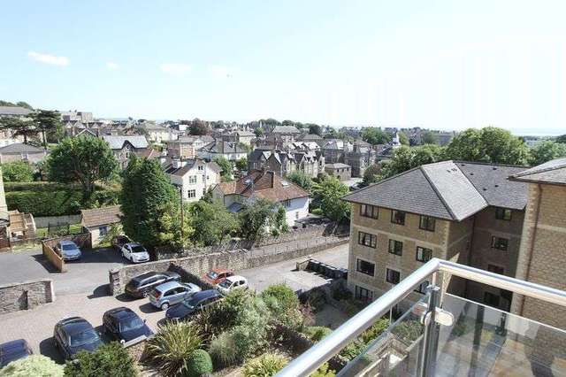  Image of 1 Bedroom Flat to rent at Hill Road  Clevedon, BS21 7PH