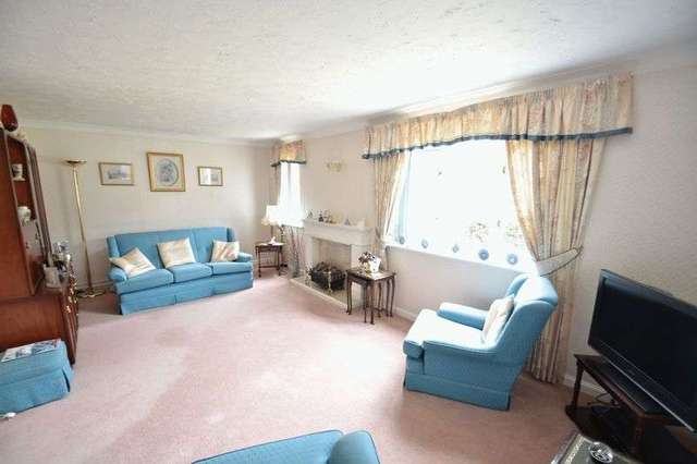  Image of 4 Bedroom Detached for sale at Limetrees Chilton Didcot, OX11 0HY