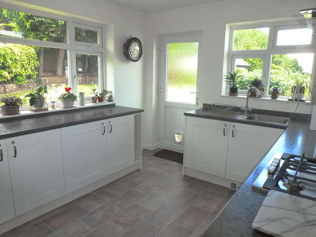  Image of 2 Bedroom Detached for sale at South Croydon Selsdon, CR2 8QA