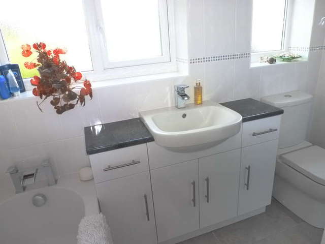  Image of 2 Bedroom Detached for sale at South Croydon Selsdon, CR2 8QA