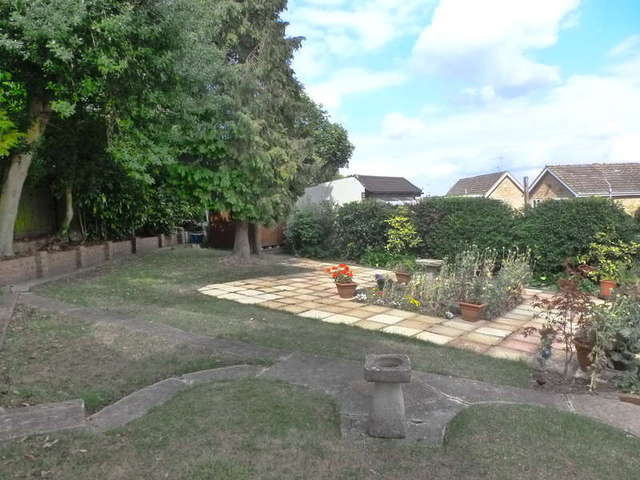  Image of 2 Bedroom Detached for sale at South Croydon Selsdon, CR2 8QA