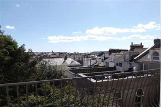 Image of 4 Bedroom Property to rent at Plymouth, PL4 7AF