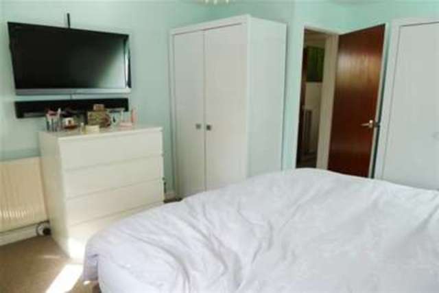  Image of 2 Bedroom Flat to rent at Bristol, BS34 8PS