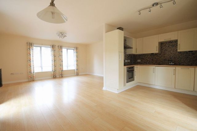  Image of 2 Bedroom Flat for sale at Ashbourne Road  Derby, DE22 3BF
