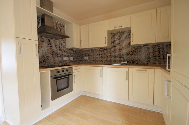  Image of 2 Bedroom Flat for sale at Ashbourne Road  Derby, DE22 3BF
