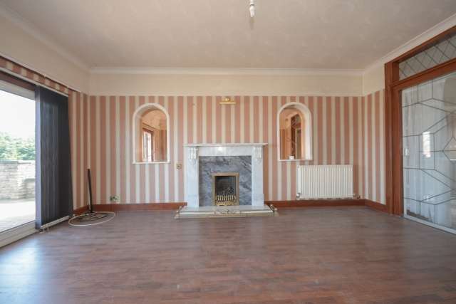 Image of 3 Bedroom Detached for sale at Kirkcaldy, KY1 2XJ
