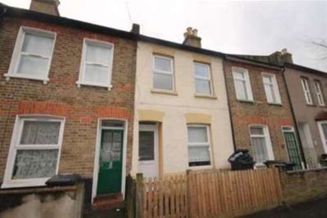  Image of 3 Bedroom Terraced to rent at Croydon, CR0 2QL