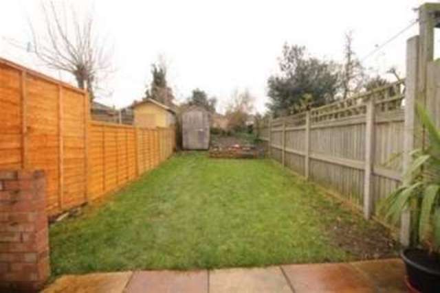  Image of 3 Bedroom Terraced to rent at Croydon, CR0 2QL