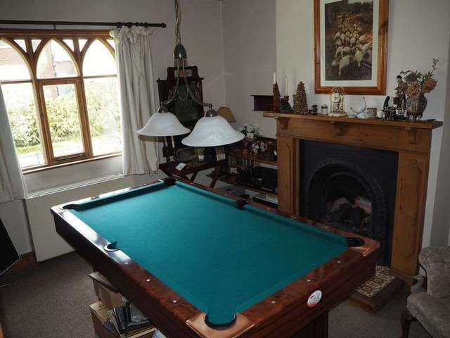  Image of 3 Bedroom Semi-Detached for sale at Old Bell Lane Carlton-On-Trent Newark, NG23 6UJ