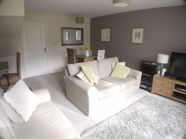  Image of 3 Bedroom Detached for sale at Rivendale Array Middleton, LS10 4FW