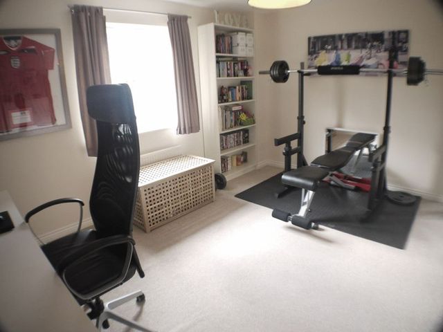  Image of 3 Bedroom Detached for sale at Rivendale Array Middleton, LS10 4FW