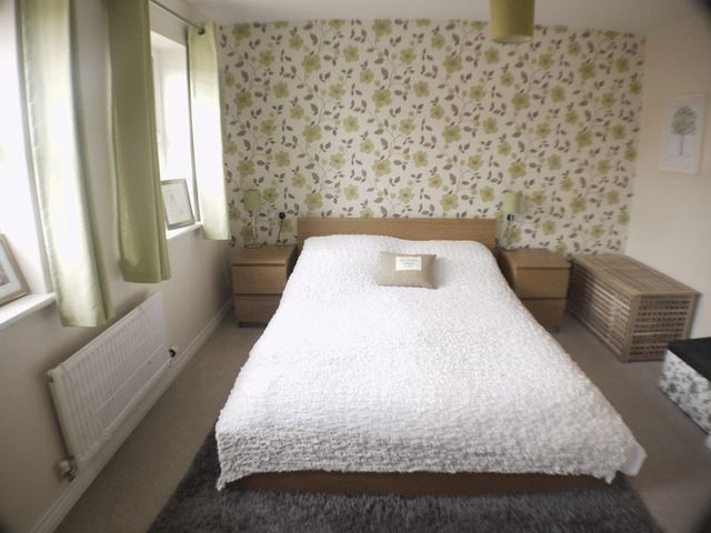  Image of 3 Bedroom Detached for sale at Rivendale Array Middleton, LS10 4FW