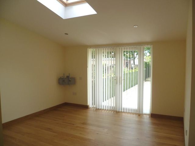  Image of 4 Bedroom Flat to rent at Glenrothes Fife Fife, KY6 1EQ