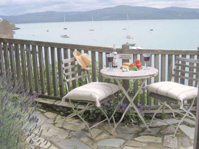  Image of 3 Bedroom Terraced for sale at Terrace Road  Aberdovey, LL35 0LP