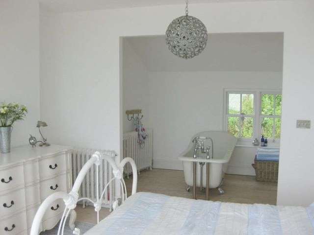  Image of 3 Bedroom Terraced for sale at Terrace Road  Aberdovey, LL35 0LP