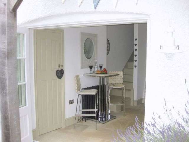  Image of 3 Bedroom Terraced for sale at Terrace Road  Aberdovey, LL35 0LP