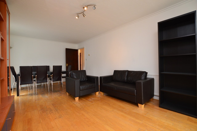 Image of 2 Bedroom Property to rent at Bridge Lane  Golders Green, NW11 9JU