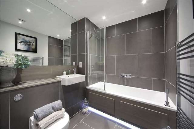  Image of 2 Bedroom Apartment for sale at Battersea Bridge Road Battersea Battersea, SW11 3AF