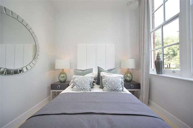  Image of 2 Bedroom Apartment for sale at Battersea Bridge Road Battersea Battersea, SW11 3AF