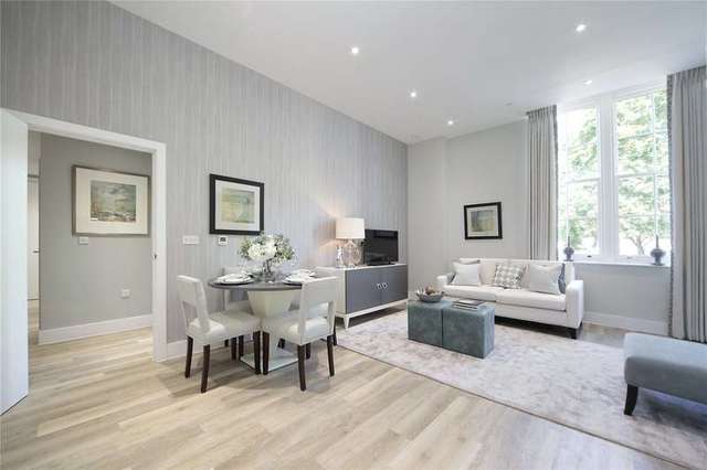  Image of 2 Bedroom Apartment for sale at Battersea Bridge Road Battersea Battersea, SW11 3AF