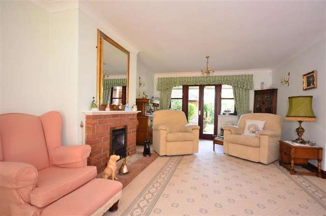  Image of 4 Bedroom Detached for sale at Thakeham Pulborough Thakeham, RH20 3EP