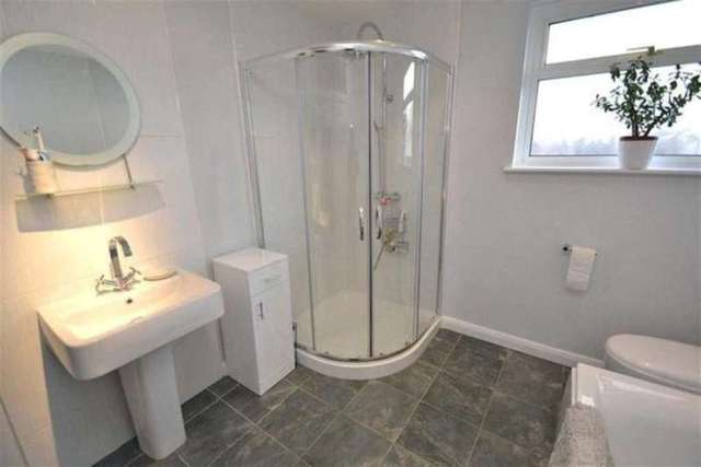  Image of 3 Bedroom Detached to rent at West Gardens  Epsom, KT17 1NQ