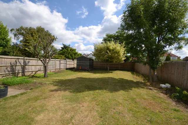 Image of 3 Bedroom Detached to rent at West Gardens  Epsom, KT17 1NQ
