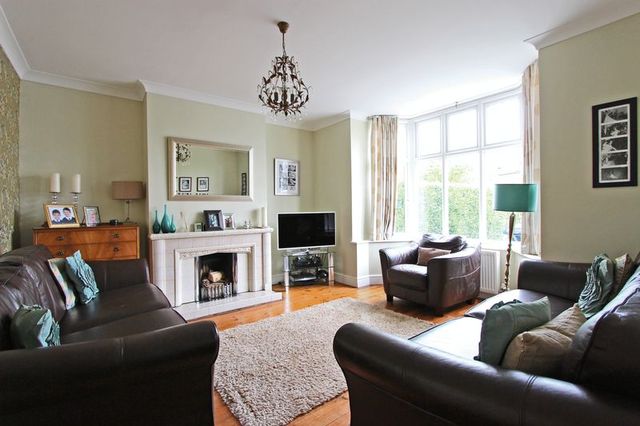  Image of 4 Bedroom Semi-Detached for sale at West Road  Bourne, PE10 9PS