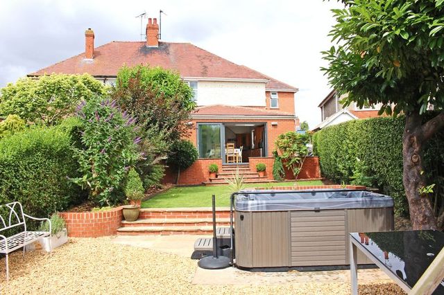  Image of 4 Bedroom Semi-Detached for sale at West Road  Bourne, PE10 9PS