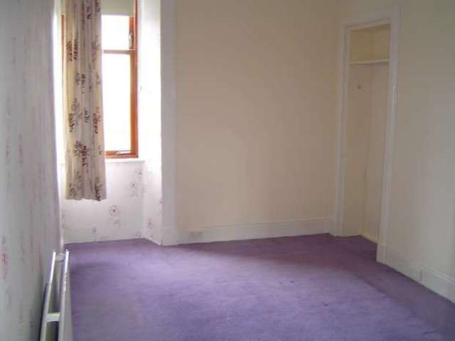  Image of 2 Bedroom Apartment to rent at William Street  Dunoon, PA23 7JH