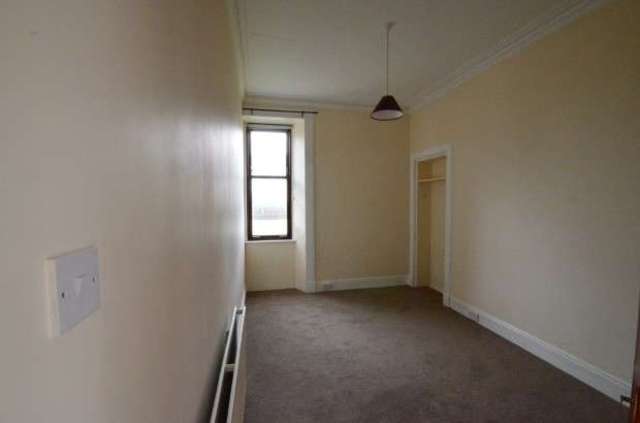  Image of 2 Bedroom Apartment to rent at William Street  Dunoon, PA23 7JH