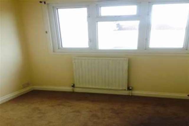  Image of 2 Bedroom Detached to rent at Salisbury, SP2 7EA