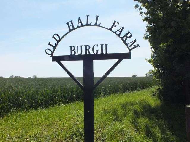  Image of 4 Bedroom Property for sale at Wood Lane Burgh Norwich, NR11 6TB