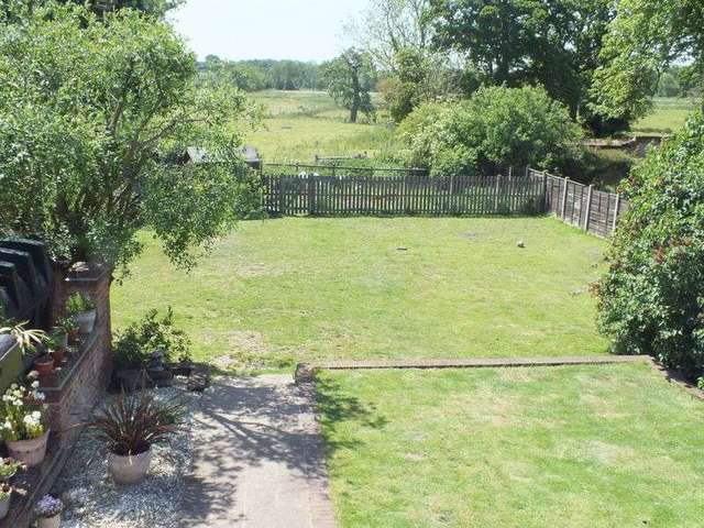  Image of 4 Bedroom Property for sale at Wood Lane Burgh Norwich, NR11 6TB