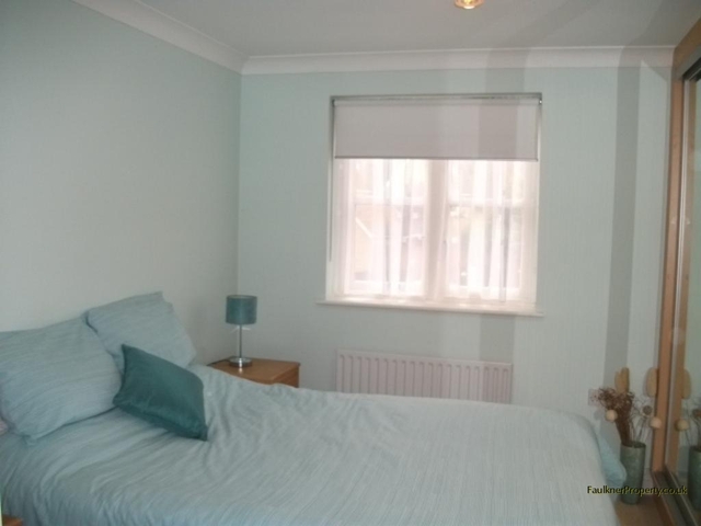  Image of 2 Bedroom Apartment to rent at <br>Middleton  Milton Keynes, MK10 9JZ