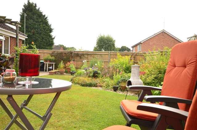  Image of 3 Bedroom Detached for sale at Broadbridge Heath Horsham Broadbridge Heath, RH12 3NY