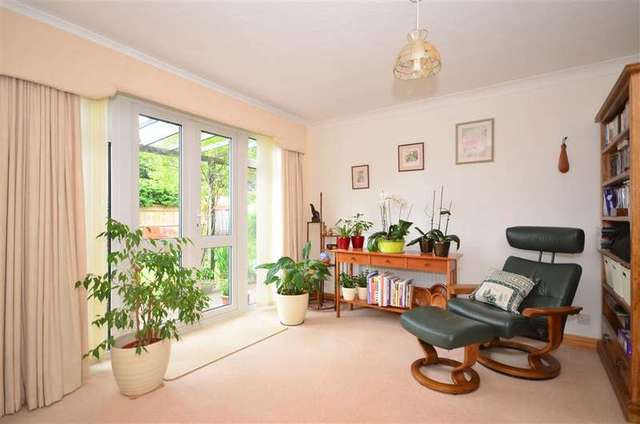  Image of 3 Bedroom Detached for sale at Broadbridge Heath Horsham Broadbridge Heath, RH12 3NY
