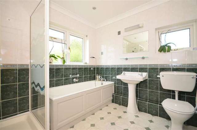 Image of 3 Bedroom Detached for sale at Broadbridge Heath Horsham Broadbridge Heath, RH12 3NY