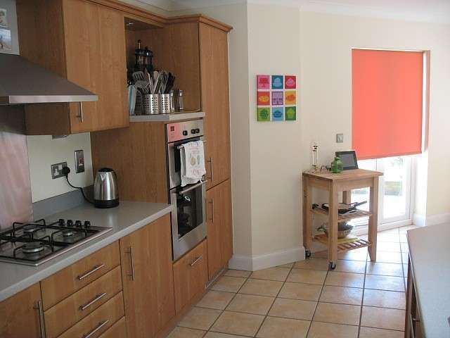  Image of 5 Bedroom Semi-Detached to rent at Grove  Wantage, OX12 9FB