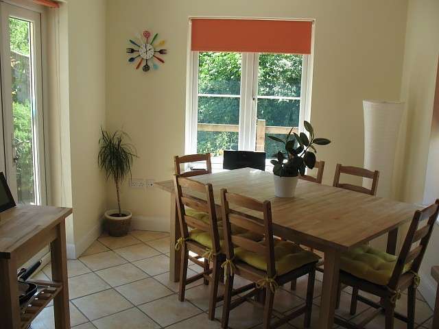  Image of 5 Bedroom Semi-Detached to rent at Grove  Wantage, OX12 9FB