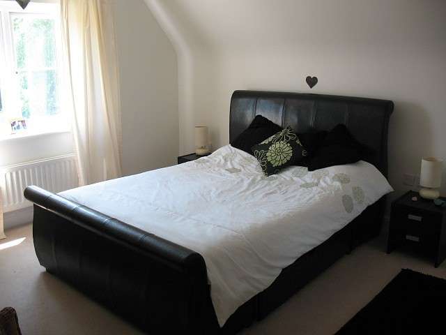  Image of 5 Bedroom Semi-Detached to rent at Grove  Wantage, OX12 9FB