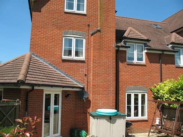  Image of 5 Bedroom Semi-Detached to rent at Grove  Wantage, OX12 9FB