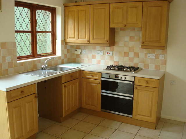  Image of 2 Bedroom Terraced to rent at Torquay Edginswell, TQ2 7TH