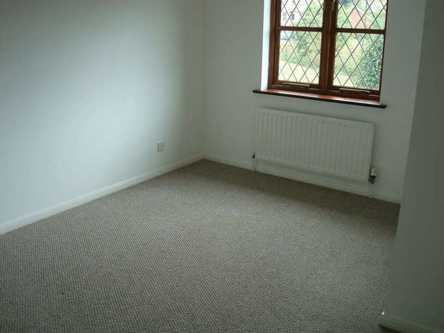  Image of 2 Bedroom Terraced to rent at Torquay Edginswell, TQ2 7TH