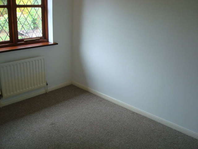  Image of 2 Bedroom Terraced to rent at Torquay Edginswell, TQ2 7TH