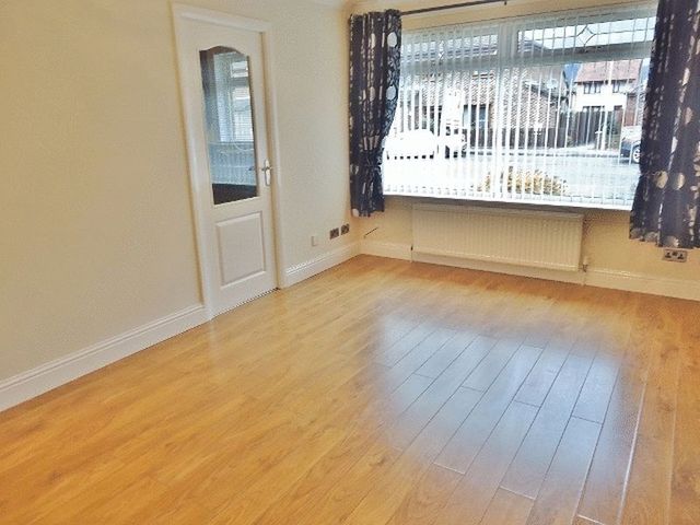  Image of 2 Bedroom Detached for sale at Downs Crescent  Alloa, FK10 1NX