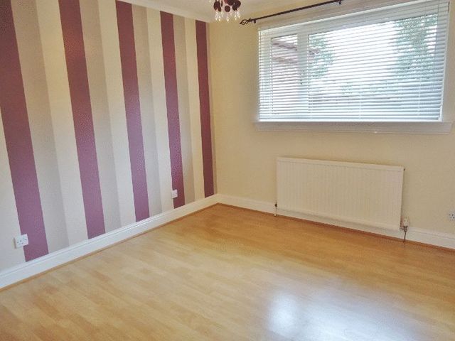  Image of 2 Bedroom Detached for sale at Downs Crescent  Alloa, FK10 1NX